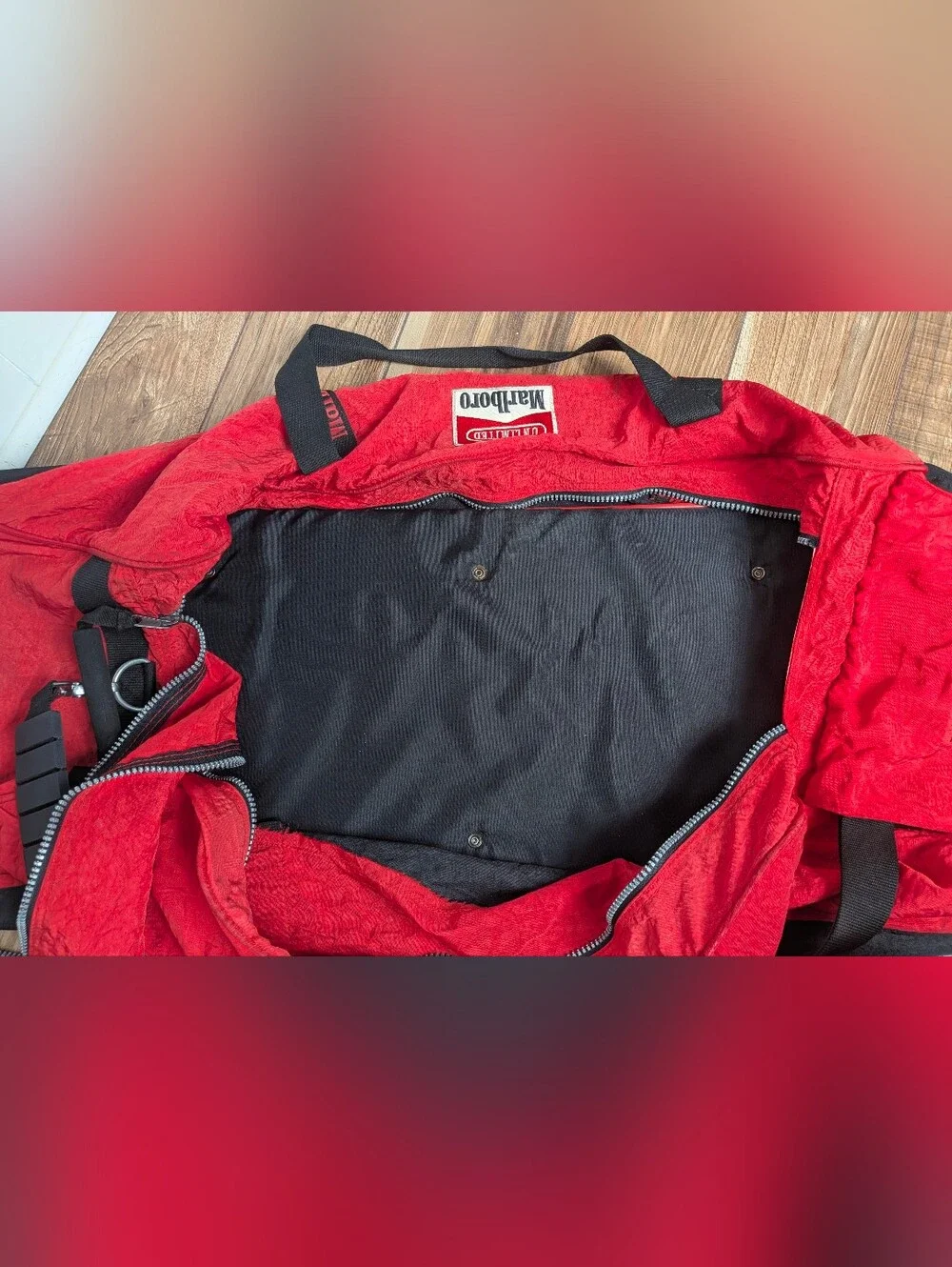 Vintage Marlboro Large Wheeled Duffle Bag 36